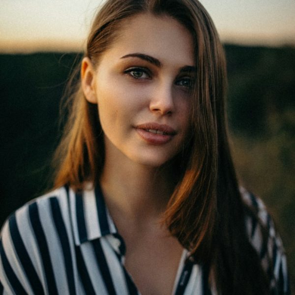 woman118-min.jpg